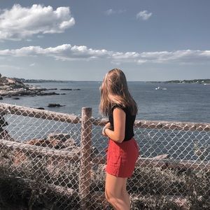 Meet your Posher, Emma